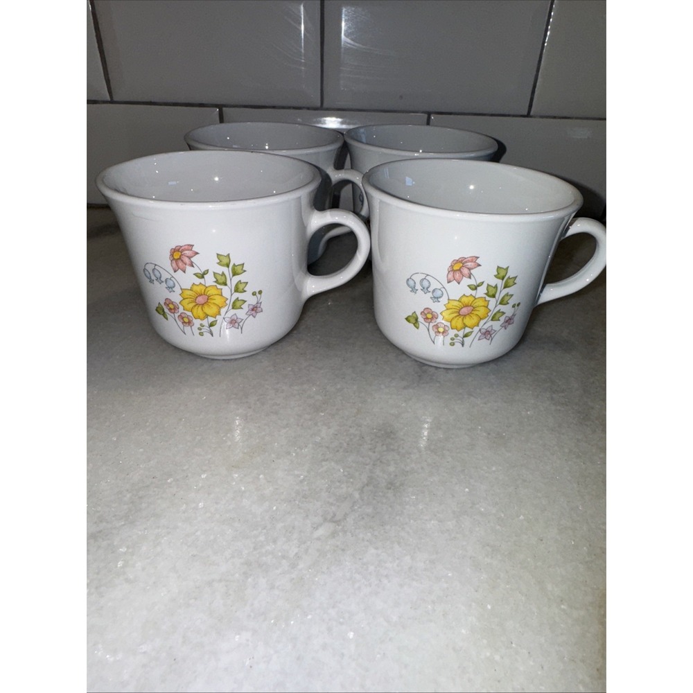 Vintage 4 Corelle by Corning Ware SpringMeadow Flowers Coffee Mugs Tea CupsGW005